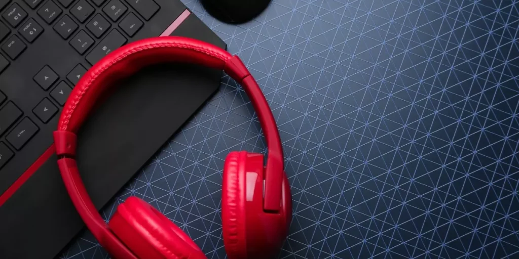 What Are the Top Headsets for Cross-Platform Gaming?